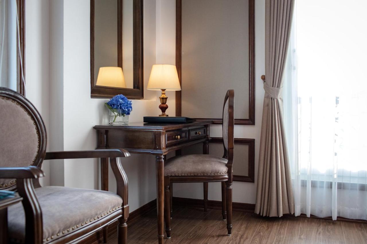 Alisa Hotel & Spa Hanoi Exteriör bild